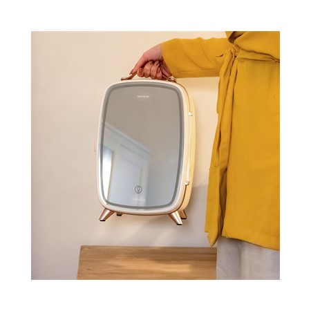 Mini hladilnik za kozmetiko Cecotec CoolingBeauty 6000 Mirror