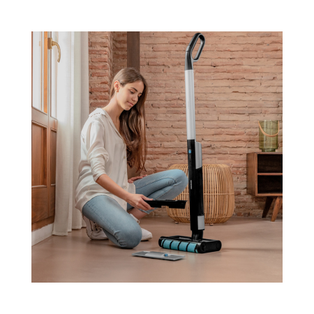 Čistilnik tal Cecotec FreeGo Wash